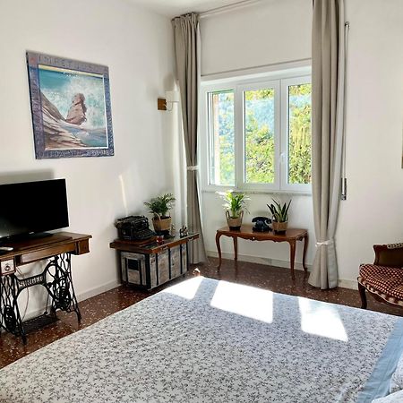 Casa Vacanze Gli Oleandri Брачано Екстериор снимка