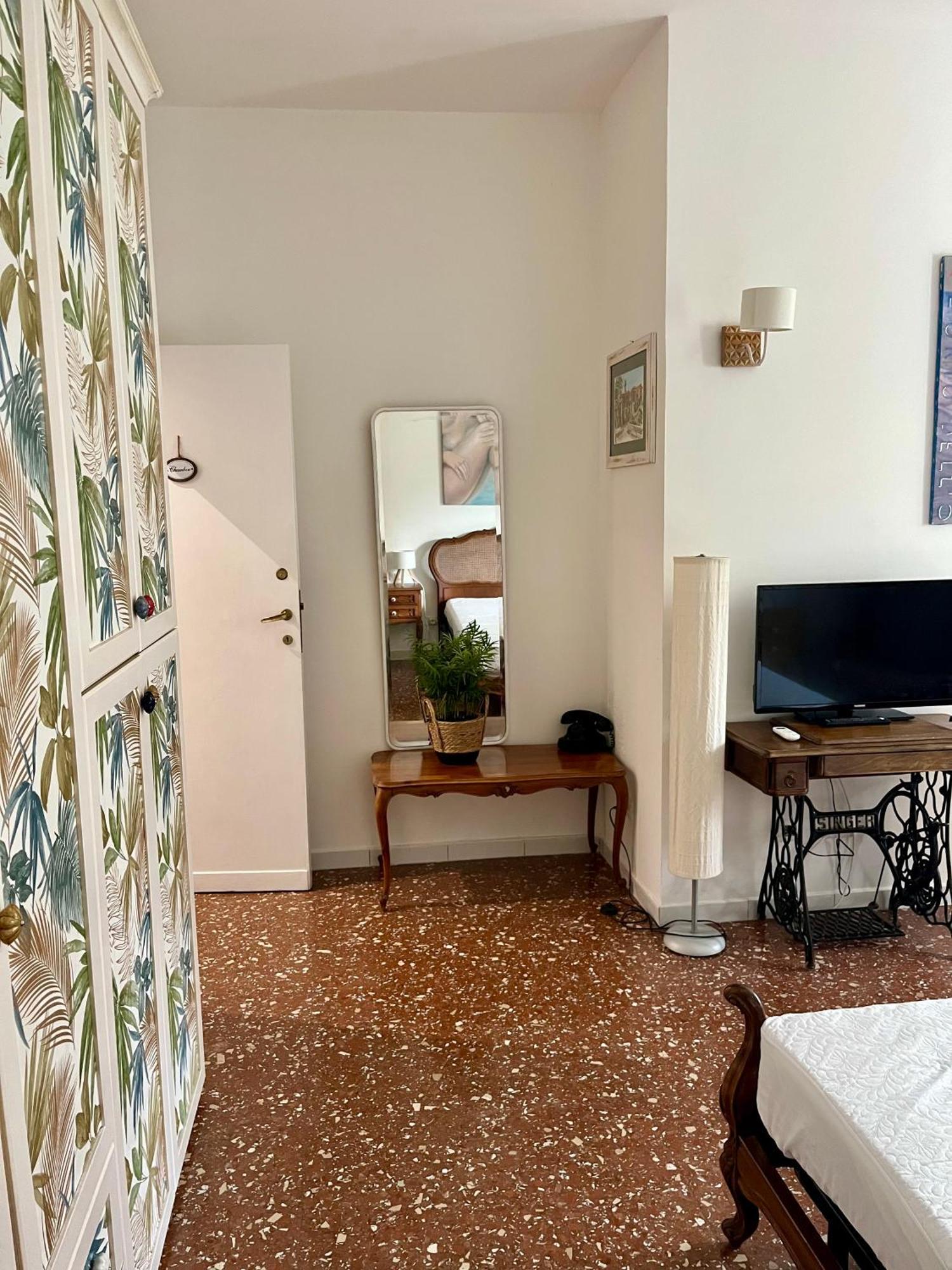 Casa Vacanze Gli Oleandri Брачано Екстериор снимка